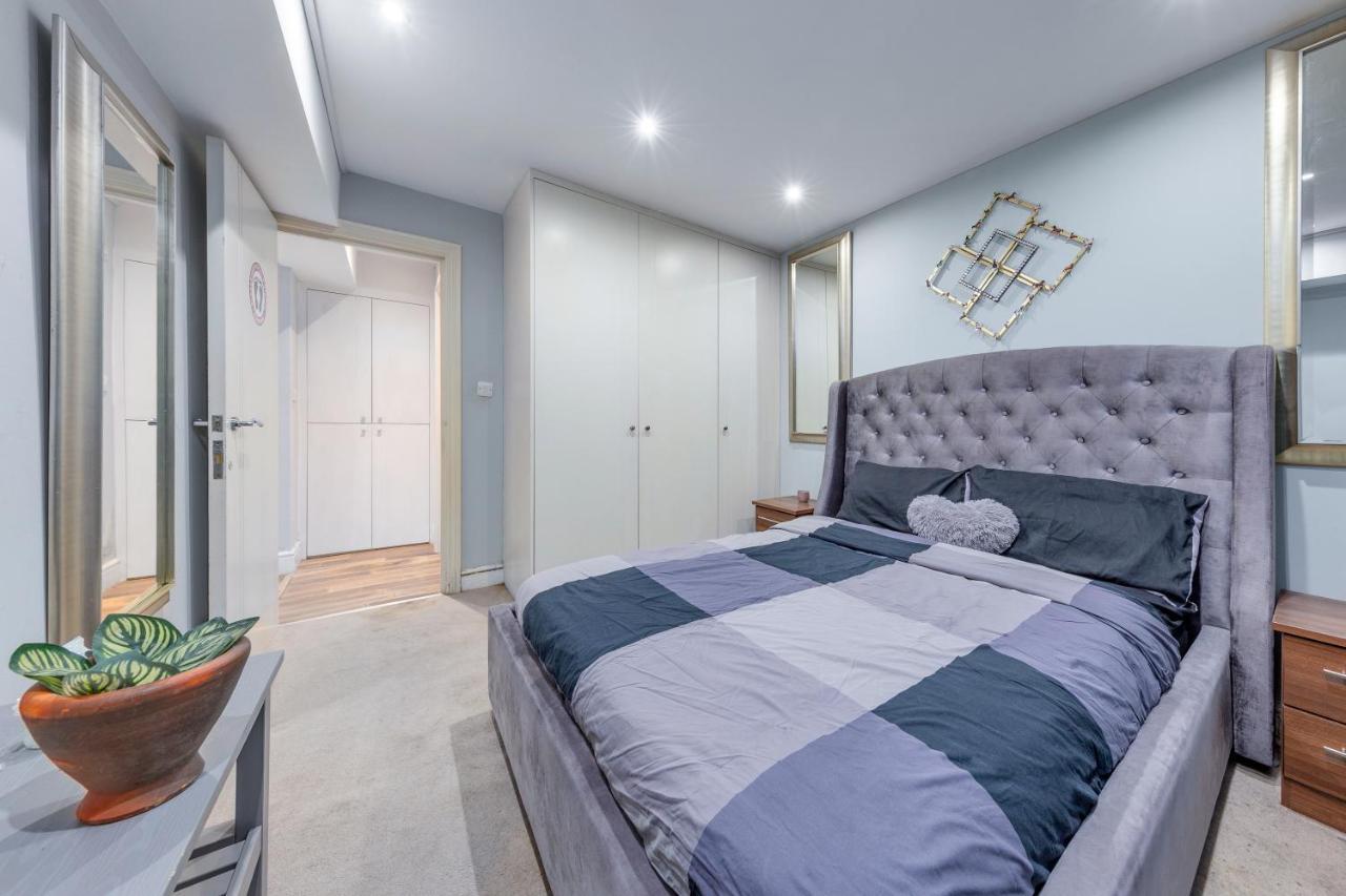 Elegant And Chic 2-Bedroom Basement Apartment In Paddington Londýn Exteriér fotografie